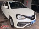 TOYOTA Etios Hatch X 1.3 16v Branca