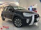 TOYOTA Etios Hatch Cross 1.5 16v Preta