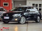 VW - Volkswagen Jetta Highline 2.0 16v TSi Preta