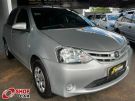 TOYOTA Etios Hatch X 1.3 16v Prata