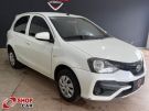 TOYOTA Etios Hatch X 1.3 16v Branca