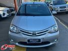 TOYOTA Etios Hatch X 1.3 16v Prata