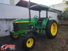 JOHN DEERE 5600 Verde