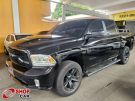 RAM 1500 Classic Laramie 5.7 V8 4x4 C.D. Preta