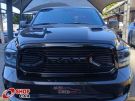 RAM 1500 Classic Laramie Night Edition 5.7 V8 4x4 C.D. Preta