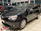 TOYOTA Etios Hatch XLS 1.5 16v Preta