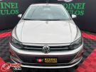 VW - Volkswagen Virtus 1.6 16v Dourada