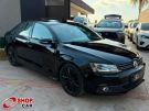 VW - Volkswagen Jetta Highline 2.0 16v TSi Preta