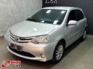 TOYOTA Etios Hatch XLS 1.5 16v Prata