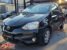TOYOTA Etios Hatch XS 1.5 16v Preta