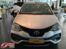 TOYOTA Etios Hatch X 1.3 16v Prata