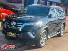 TOYOTA Hilux SW4 SRX D4-D 2.8TDi 16v 4x4 Preta