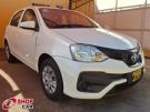 TOYOTA Etios Hatch X 1.3 16v Branca