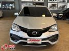 TOYOTA Etios Hatch X Plus 1.5 16v Prata
