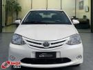 TOYOTA Etios Sedan XS 1.5 16v Branca