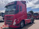 VOLVO FH-460 Globetrotter Vermelha