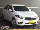 GM - Chevrolet Onix LT 1.0 Branca