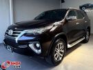 TOYOTA Hilux SW4 SRX D4-D 2.8TDi 16v 4x4 Marrom