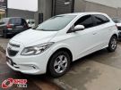 GM - Chevrolet Onix LT 1.0 Branca