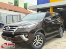 TOYOTA Hilux SRX D4-D 2.8TDi 16v 4x4 C.D. Marrom