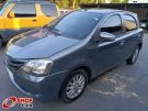 TOYOTA Etios Hatch XLS 1.5 16v Grafite