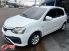 TOYOTA Etios Hatch XS 1.5 16v Branca