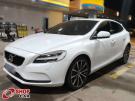 VOLVO V40 T-4 Momentum 2.0T 16v Branca