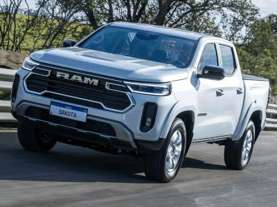 RAM Dakota
