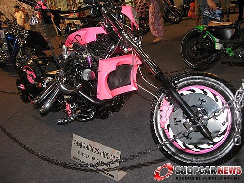 Protótipo de motocicleta moderna de bicicleta esportiva preta