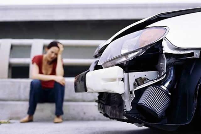 Bati o carro: o que você deve fazer após um acidente? - InstaCarro