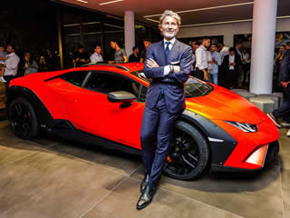 Lamborghini inaugura novo show