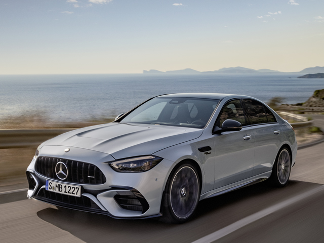 Partindo de R$ 906.900, Mercedes-AMG C 63 S E Performance chega ao mercado