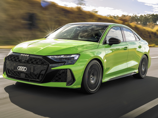 Audi RS 3 chega às concessionárias com tração quattro e partindo de R$ 659.990
