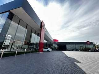 Fiat Enzo inaugura terceira un