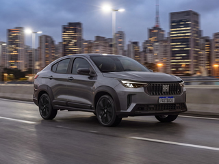 Fiat Fastback ganha nova vers�
