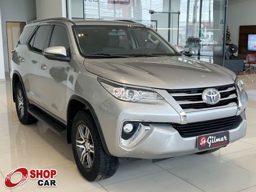 Hilux SW4 SRV 2.7 16v A/T