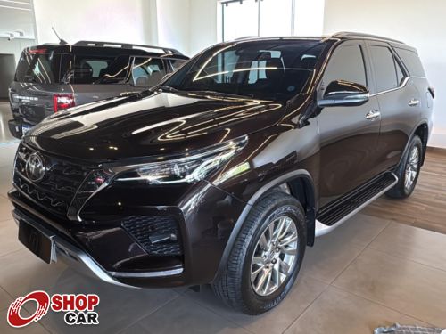 Hilux SW4 SRX D4-D 2.8TDi 16v 4x4 A/T
