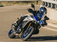 Vídeo Testamos na pista de Interlagos a nova Suzuki GSX-S1000GX